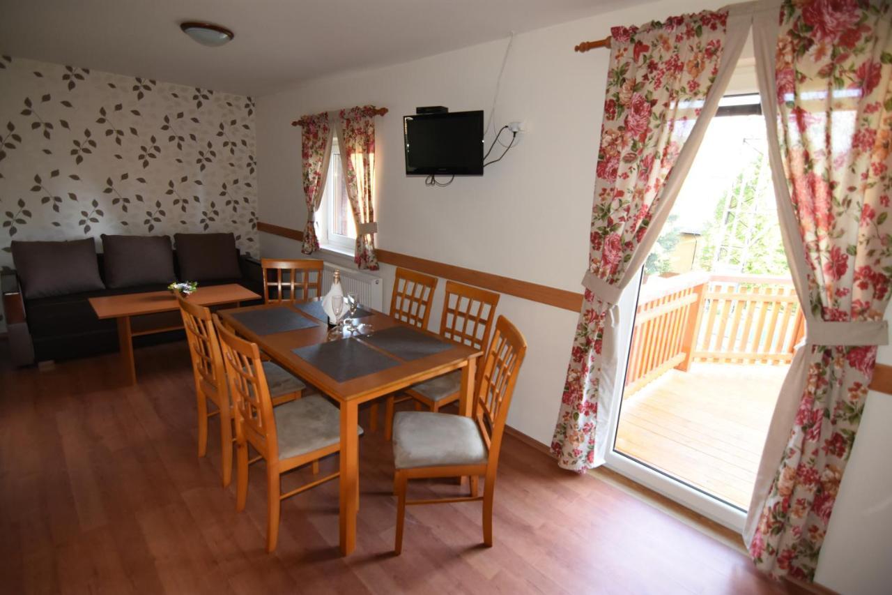 Holiday Park Orava Bungalows Dolny Kubin Exterior photo